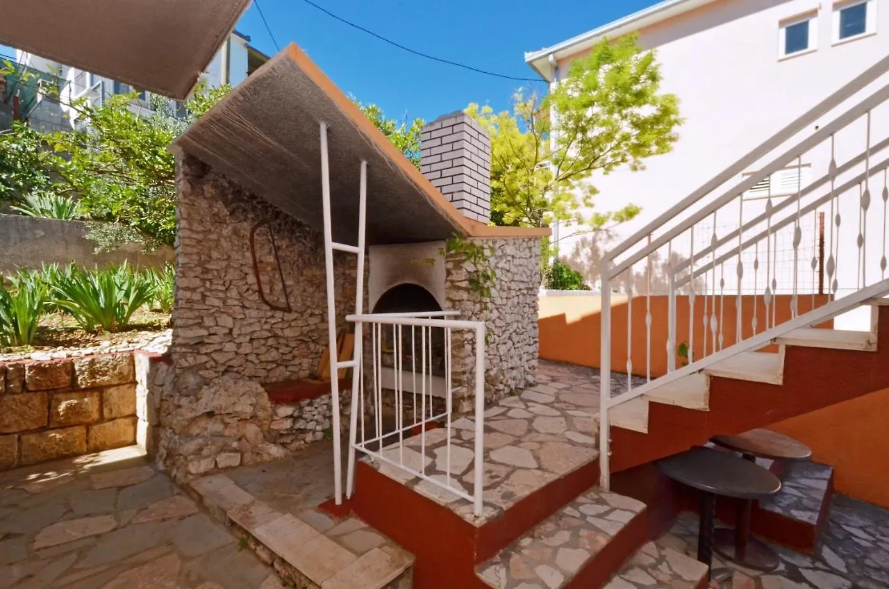 B Apartment With Terrace With The Sea View Trogir